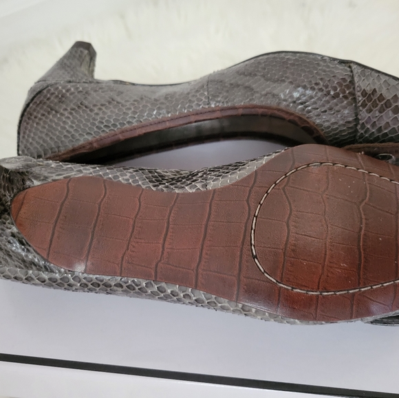 Sam Edelman Women's Snakeskin Flats with Buckle - Picture 4 of 6